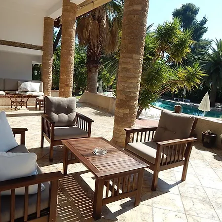 Pilalidis ペフコホリ