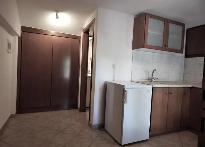 皮拉里迪斯酒店 酒店